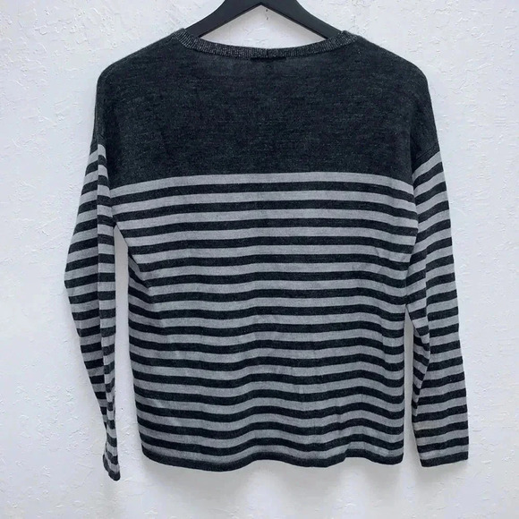 Eileen Fisher V-Neck Striped Gray Wool Pullover Sweater Size Small - Picture 6 of 7